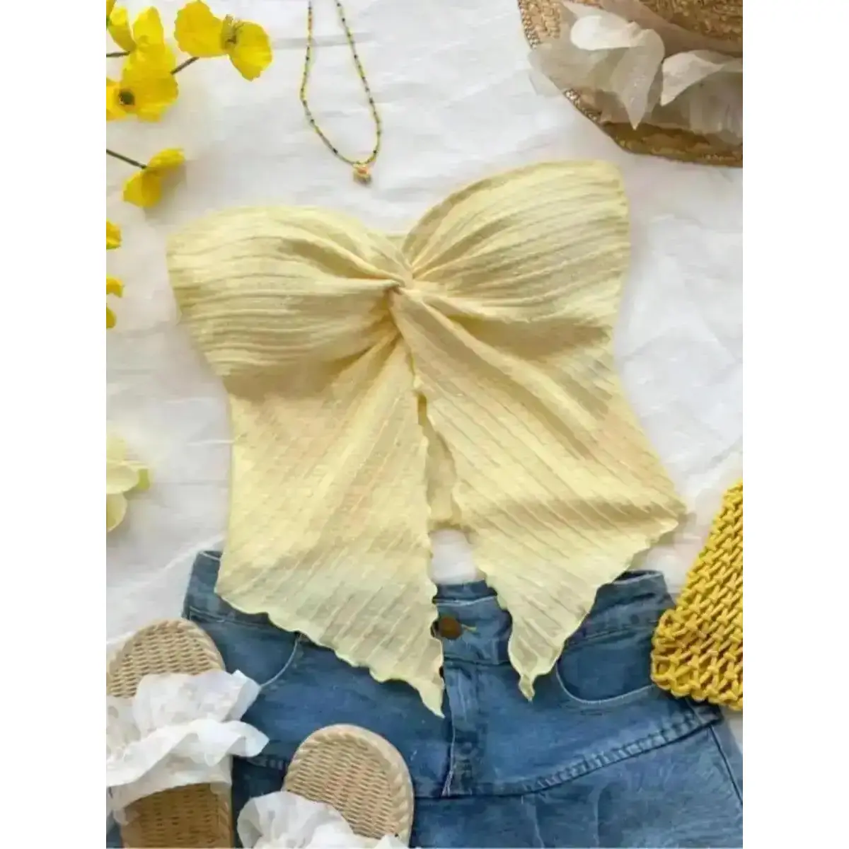 2026 Women's Solid Twist Front Tube Top, Casual Strapless for Summer, Ladies Clothes Daily Wear, Womenswear, Warm Weather, Hoodie Fit, Lightweight, Sunny Days, On The Go, Outdoor, Relaxed Fit, Tropical Vibe