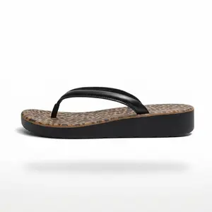 Slip Sonder Leopard print flip-flops, women's flip-flops, wedge heels, beach and seaside non-slip sandals, fashionable sandals.Leopard print flip-flops, women's flip-flops, wedge heels, beach and seaside non-slip sandals, fashionable sandals.
