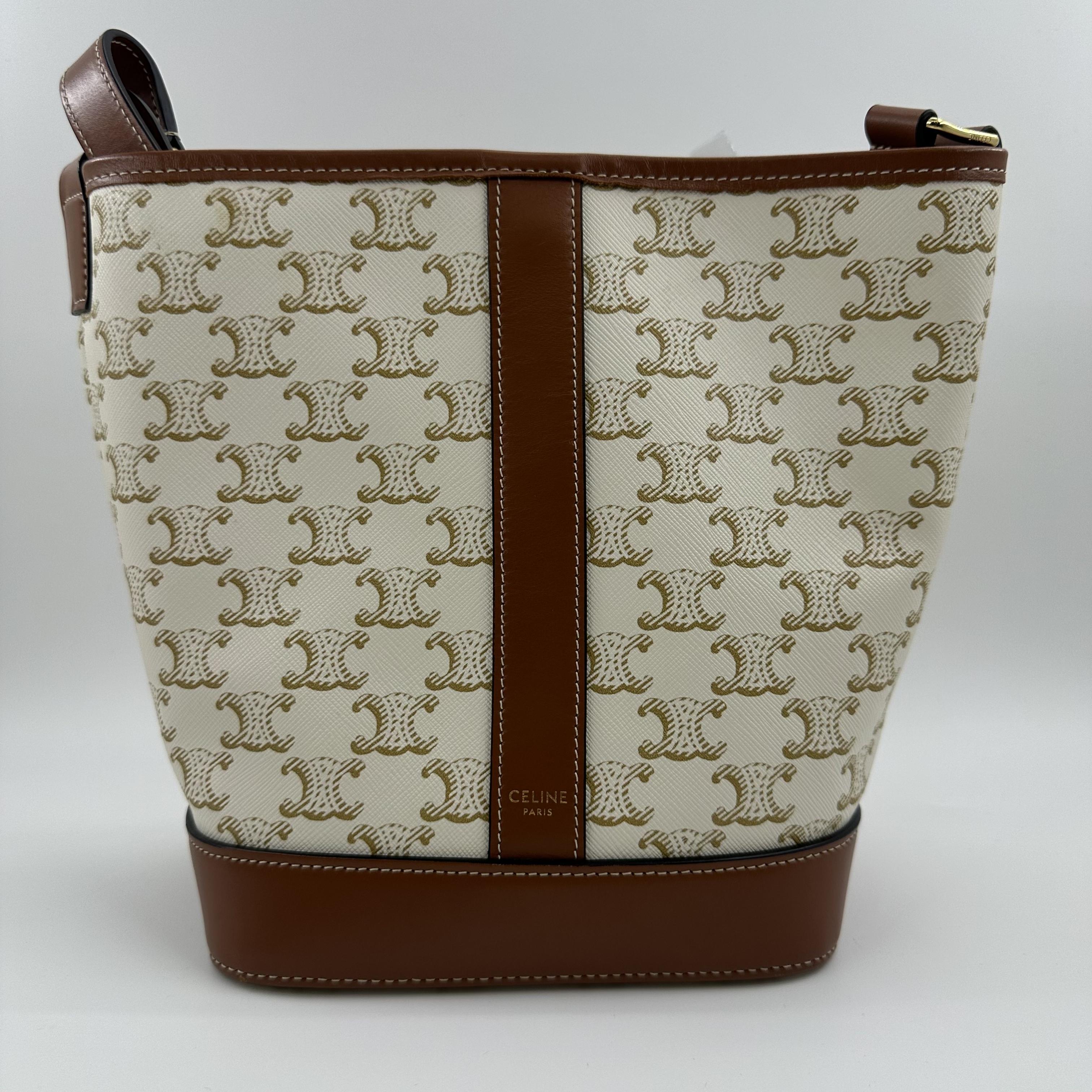 Pre-owned Celine leather bucket shoulder bag