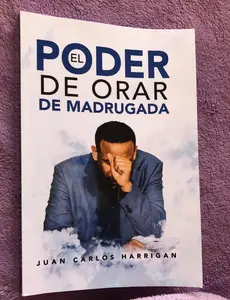 El Poder de Orar de Madrugada Spanish Trade Paperback - Devotional Christian Book for Early Prayer, Bible Principles, Daily Spiritual Growth (Spanish Edition)