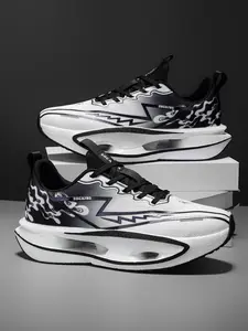 Future-Style Air Cushion Running Shoes, Ultra-Light Flyknit Mesh Sports Shoes, Soft Shock-Absorbing Thick Sole, Unisex Design