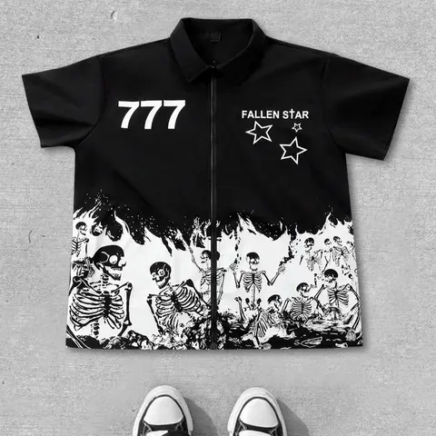 Men's Skull & Star Print Zip Up Shirt, Cool Streetwear Shirt, Loose Casual Street Short Sleeve Collared Top for Daily Wear, Men's Clothes for All Seasons, Casual Stylish Menswear, Casual Graphic Shirt, Casual Street Style