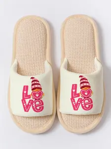 Gnome "LOVE" Heart Slippers Cloud-Feeling Cute Playful Romantic Style Indoor Outdoor Must-Have