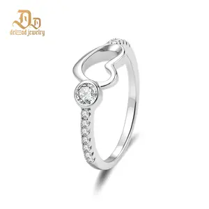 DELZZAD 0.3ct Petite Amour Ring EverLove Band Heart Promise Ring VVS Synthetic Moissanite Ring Jewelry Copper Band Perfect Birthday Engagement Wedding Anniversary Christmas Valentine's Day Mother's Day Gift