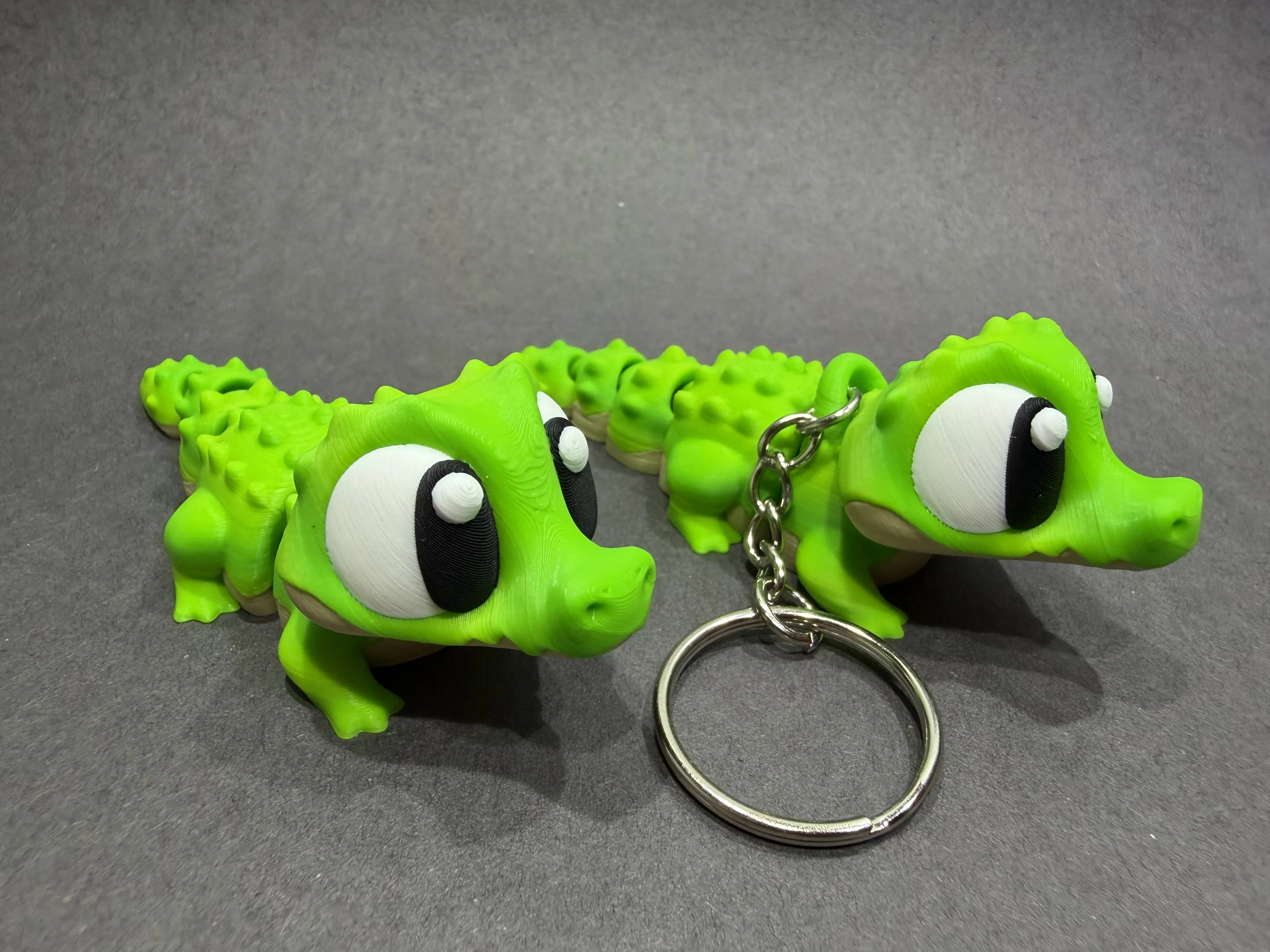 Mini Articulating Crocodile Magnet or Keychain