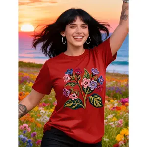 100% cotton printed T-shirt with unique floral pattern print, short-sleeved, round-neck, casual women's T-shirt, lightweight and soft fabric, gift, birthday present, fashionable and elegant, suitable for travel, vacation, parties, elegant, beautiful