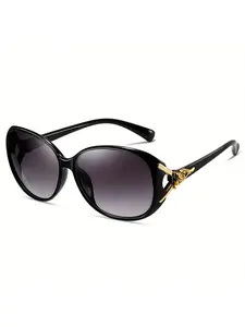 1 Pair Women's Fox Head Design Glasses - Square Style Oval Gradient Lenses, Lightweight Plastic Hinges, Black with Gold Accents, Trendy Beach Eyewear, Suitable for Casual and Formal Occasions, Stylish Glasses, Accessory Lover