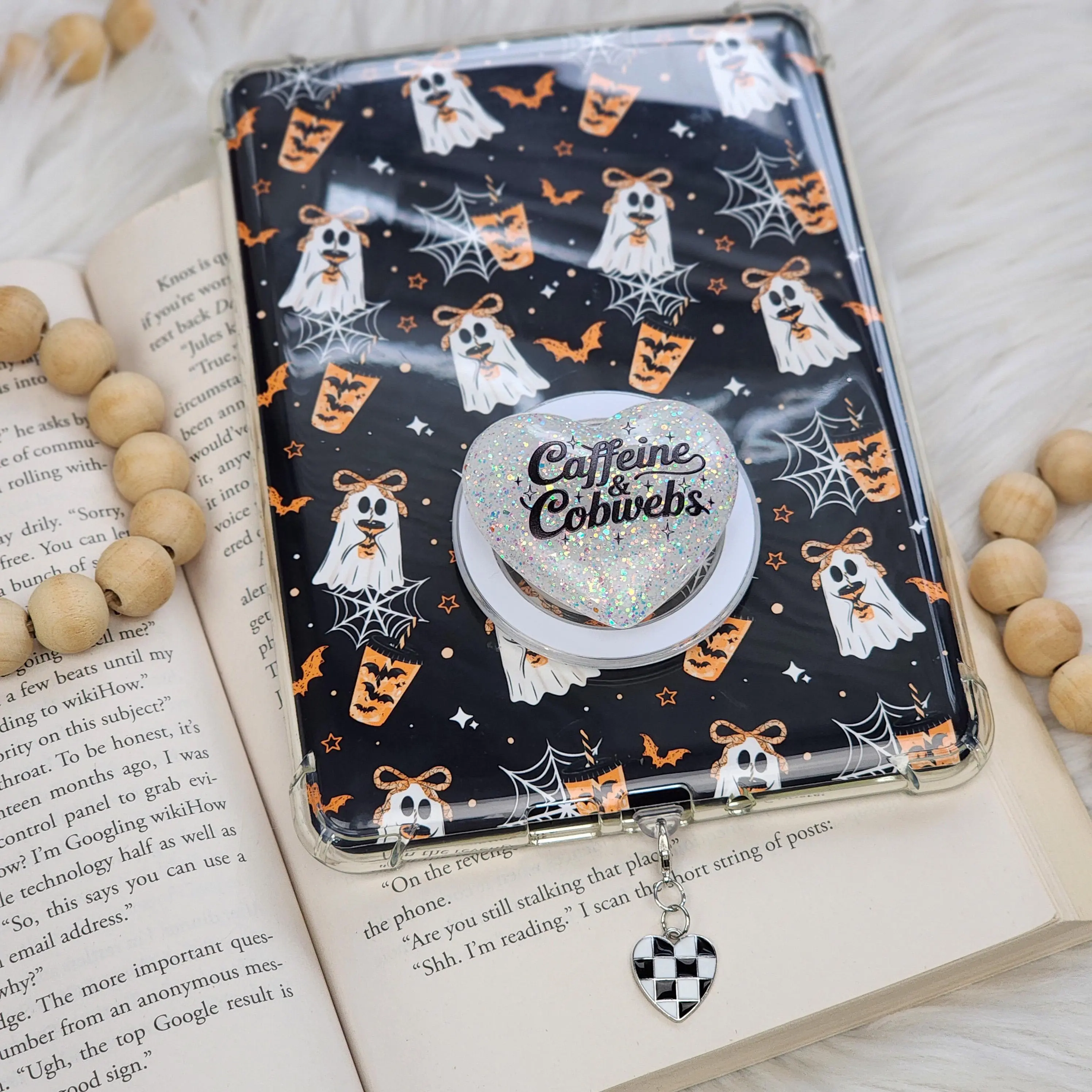 Kindle Accessories Set | Halloween Ghosts and Brews | Insert, Grip & Charm