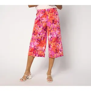 Isaac Mizrahi Live! Petite 24/7 Stretch Wide Leg Capri Pants