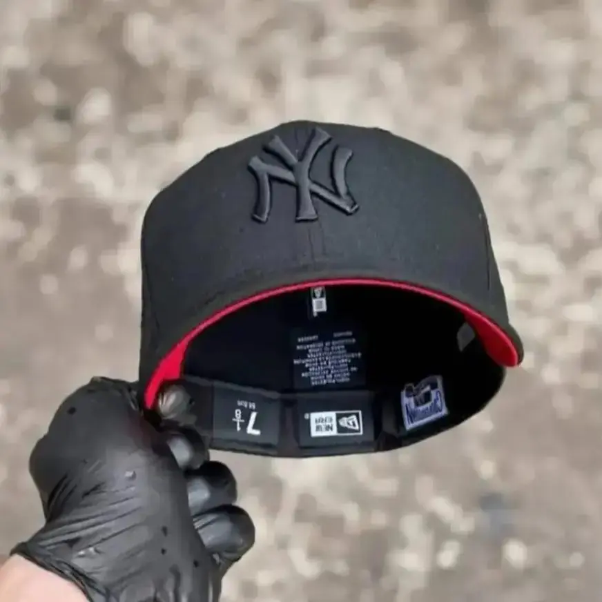 NY Yankees Style Fitted Baseball Cap - Premium Urban Streetwear Sports Collectible Hat, Size 7 1/4
