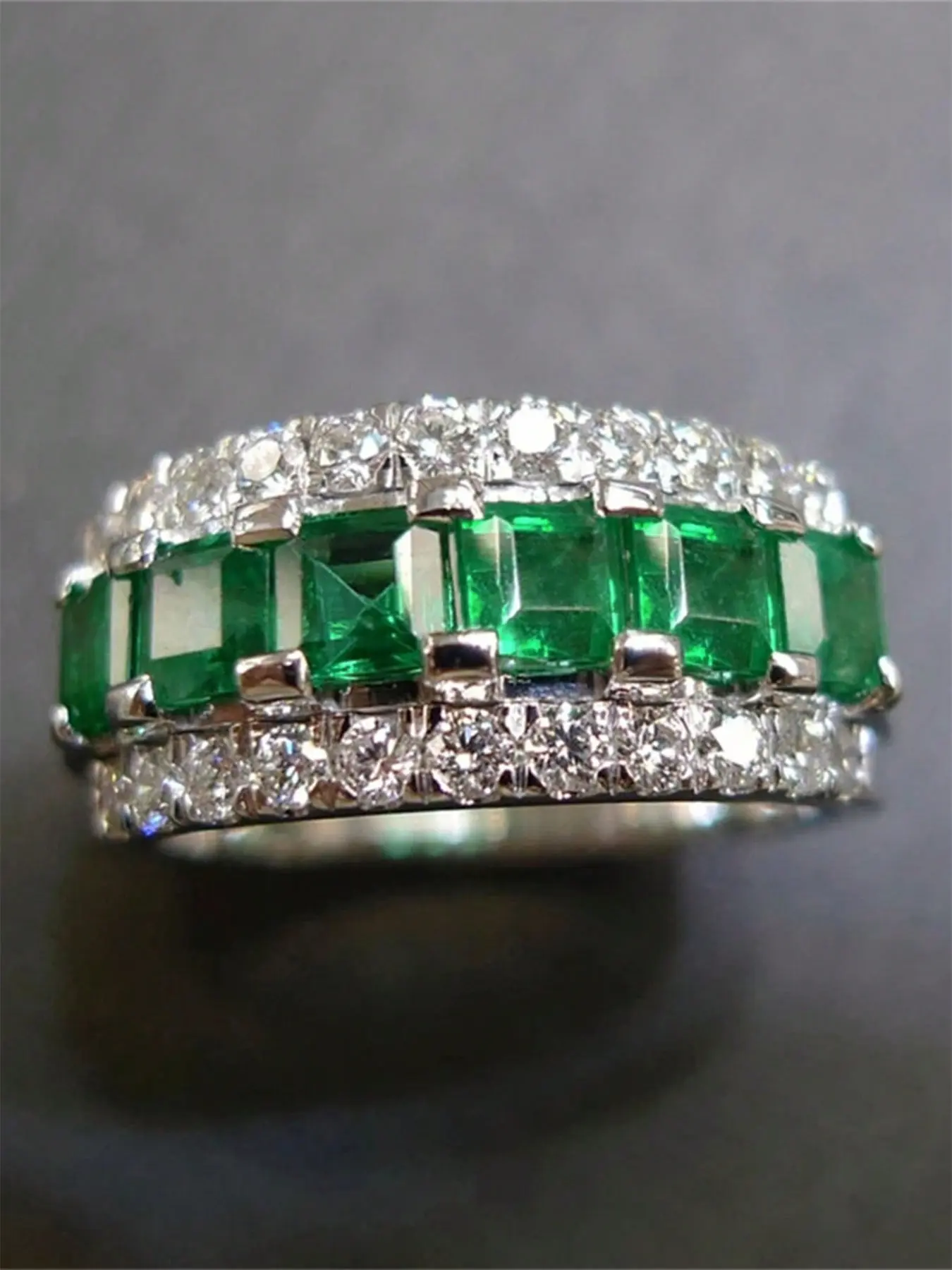 1 PC Gorgeous Green Cubic Zirconia Ring Beautiful Rings Elegant Engagement Ring For Women For Valentine's Day Gift Wedding Anniversary Party Jewelry