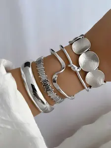 Women's Vintage Exaggerated Bracelet Set, Elegant Geometric Design Silver Color Metal Bangles, Stackable Bracelets, Perfect Gift for All Occasions