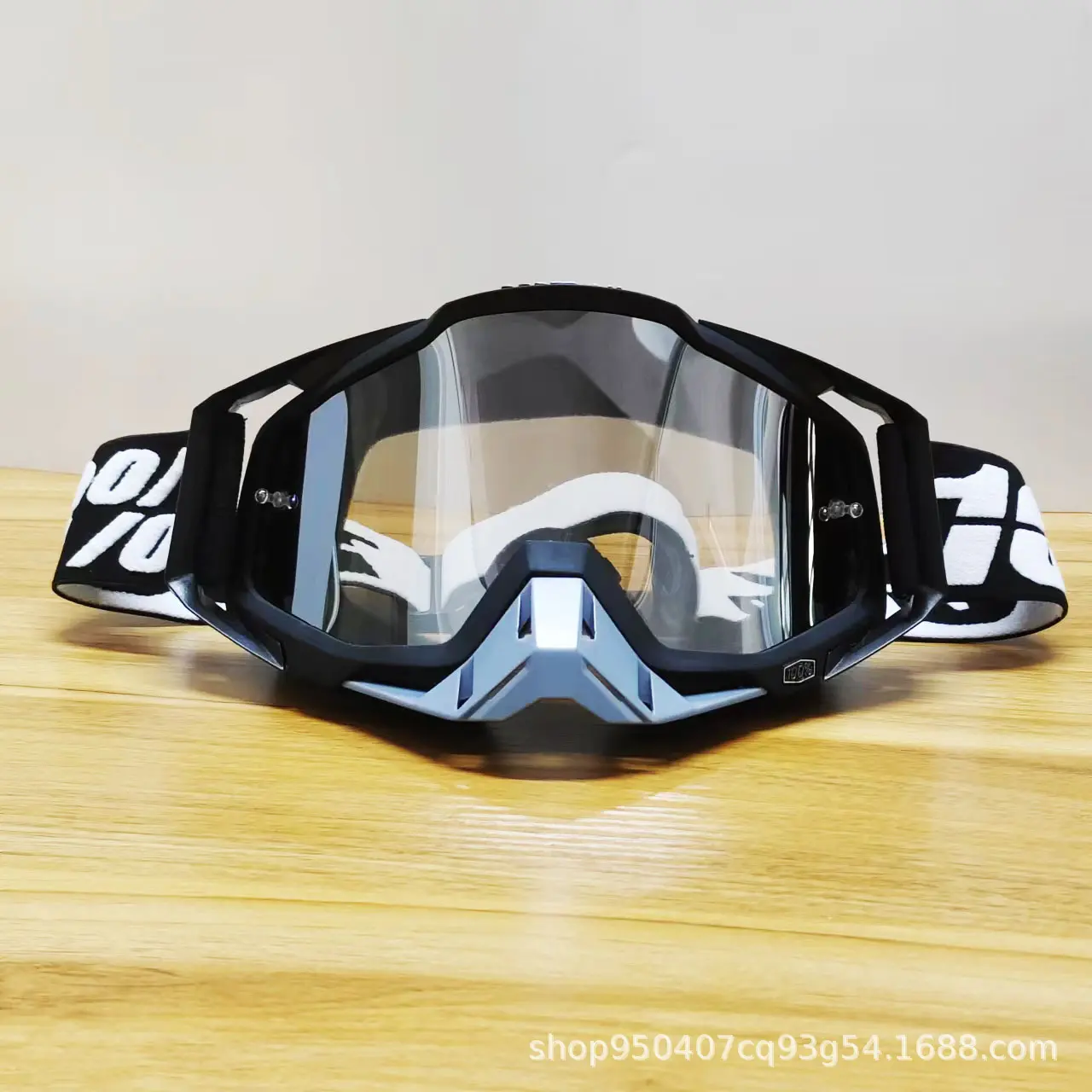 31 black frame gray nose red film