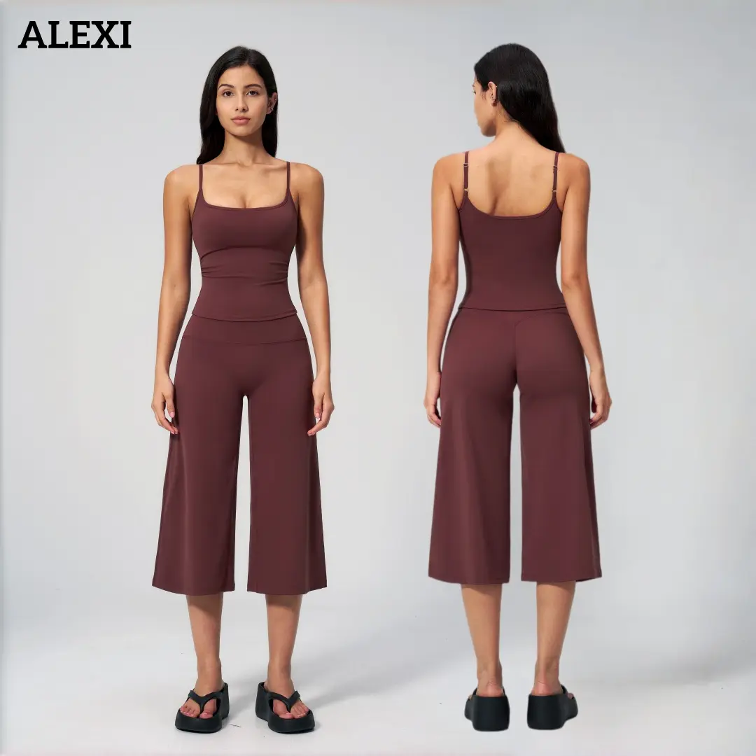 Women's 2-Piece Athleisure Set, Square Neck Crop Top Activewear & High Waist Flared Leggings, Stretchy Nylon Workout Outfit Inspo for Everyday Active, Running/Yoga, Tank Tops, Female, Outdoor Sports