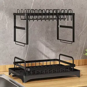 Practical kitchen drain rack keeps tabletop tidy and dry