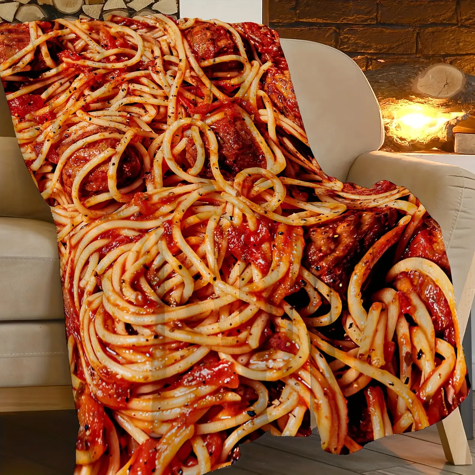 Tomato Pasta Blanket, Soft Warm Comfortable Italian Noodle Blanket, Fun Decorative Fleece Food Blanket, Lightweight Flannel for Bed and Sofa