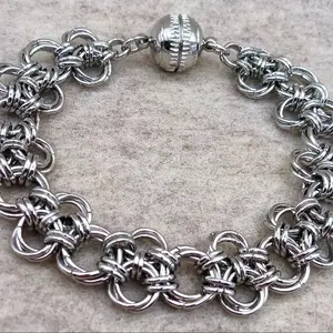 Unisex Simple Japanese Chainmail Bracelet