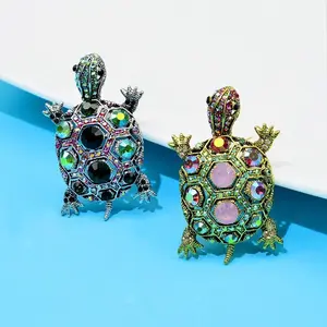 Elegant Turtles Brooches with Rhinestones Unique Pin Unisex Pins Alloy Texture Suitable for Fashionable Outfits