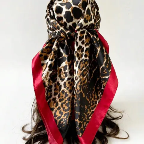 Bohemian Style Women's Scarf, Leopard Print Satin Shawl, Daily Wear Headscarf Wrap, Fashion Accessory for Ladies, Reusable Bandana Scarf, Fashion Hair Scarves, Boho Style Scarf