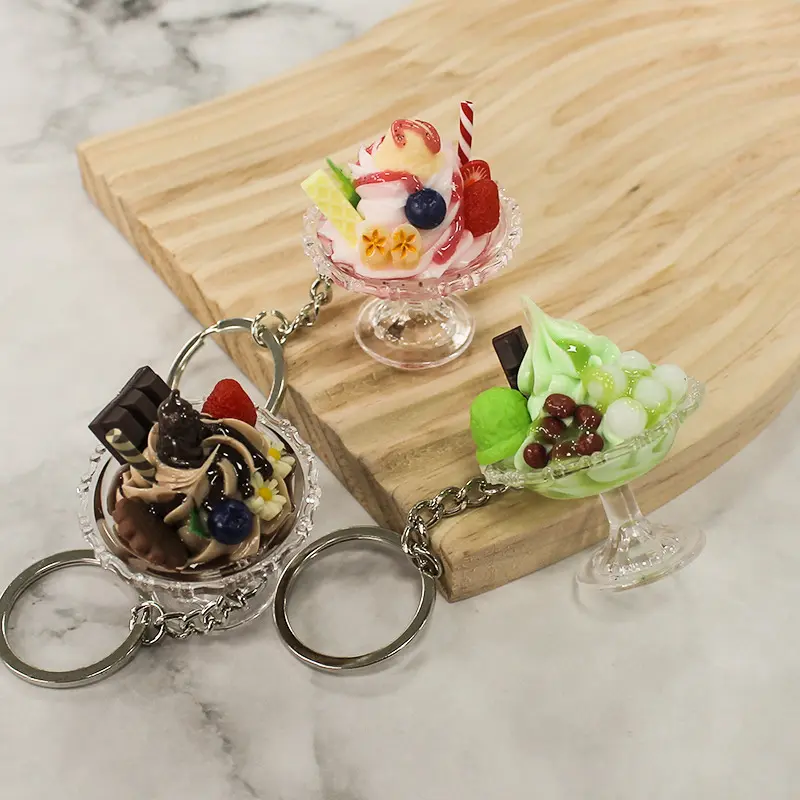 1Pc Cute Ice Cream Keychain - Realistic Dessert Cup Charm for Bags and Keys, Perfect Gift (Colors Vary) Keychain Bag Pendant Key Charms