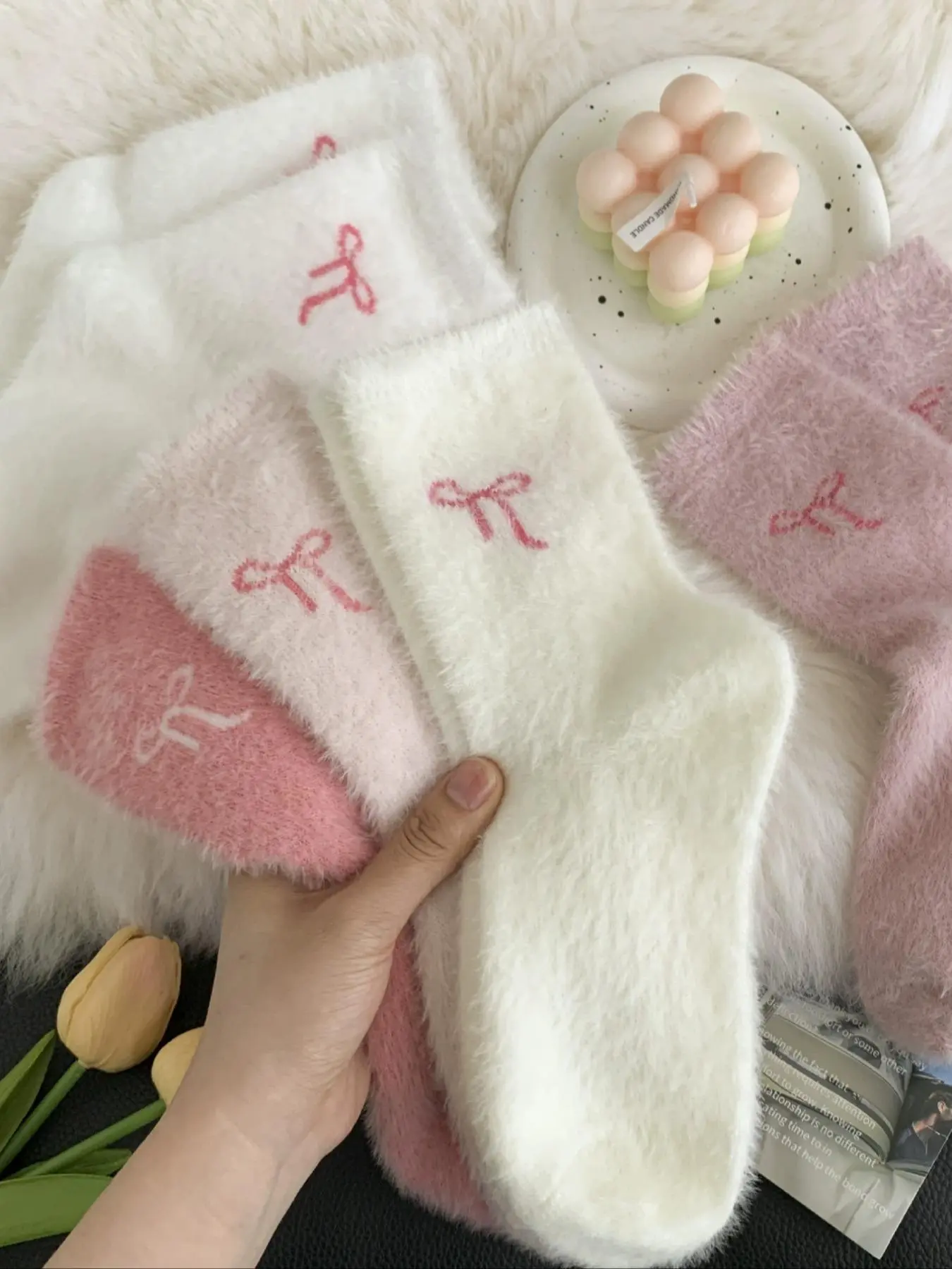 Women's Winter Socks Set, 5 Pairs Faux Fur Butterfly Knot Design, Cute Sweet Casual Mid-Calf Sleepwear Warm Thickened Socks for Women