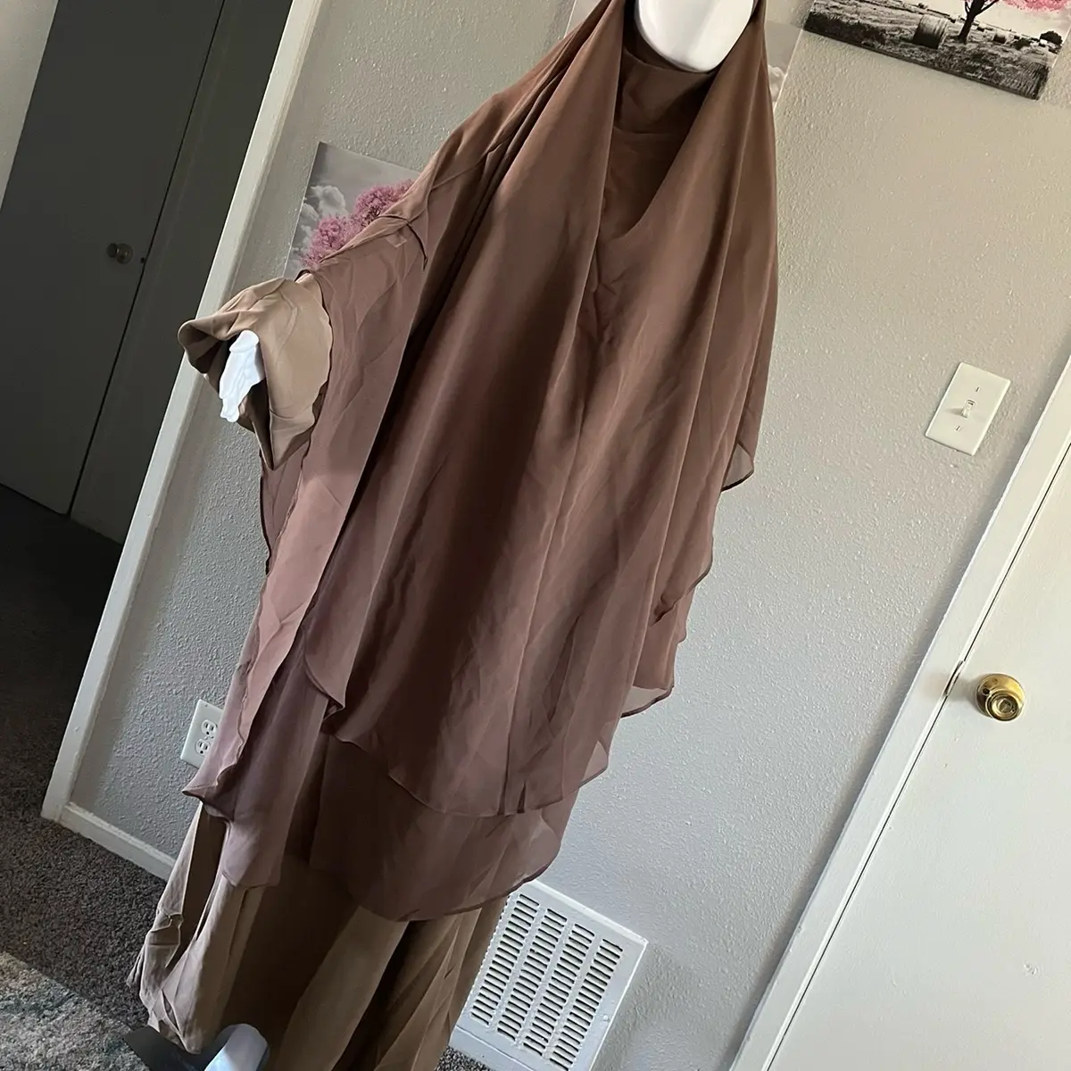 Two layers long khimar and Arabian lantern sleeve dress