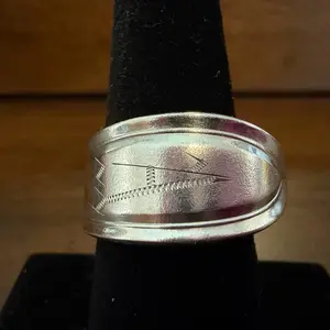 A Engraved Spoon Ring Size 7