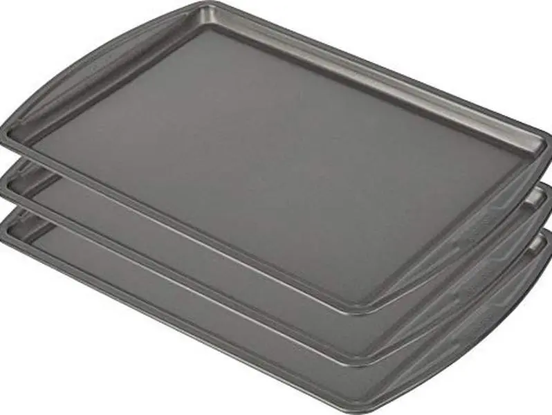 Everyday Baking Sheet Set Nonstick Carbon Steel Standard-Sized Cookie Sheets for Even Baking, Bakeware Set Includes 3 Pans with Scratch-Resistant Finish, 13x9-Inch, Gray