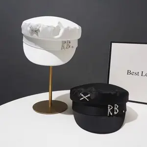 Trendy retro-style satin beret with rhinestone embellishments, women’s satin newsboy cap, fashionable street accessory—a must-have for ladies.
