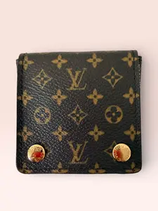 Pre-owned Louis Vuitton Canvas Small Leather Goods Monogram Necklace Case 2009 0164
