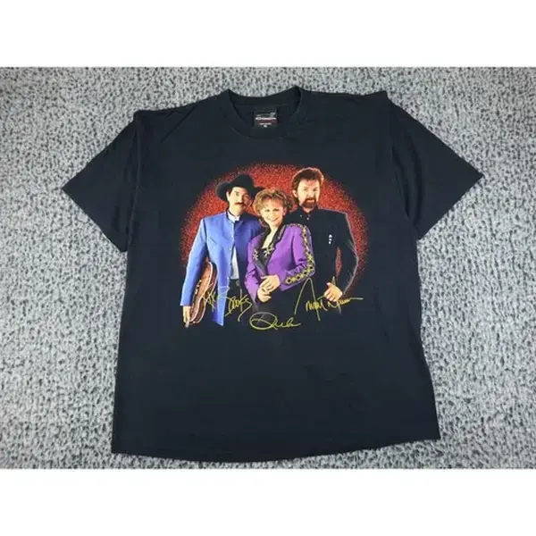 OGIO Brooks & Dunn Reba McEntire Country Music Graphic Tee, 90s Country Music, Western Boho Retro Music Band T-Shirt Womenswear Top