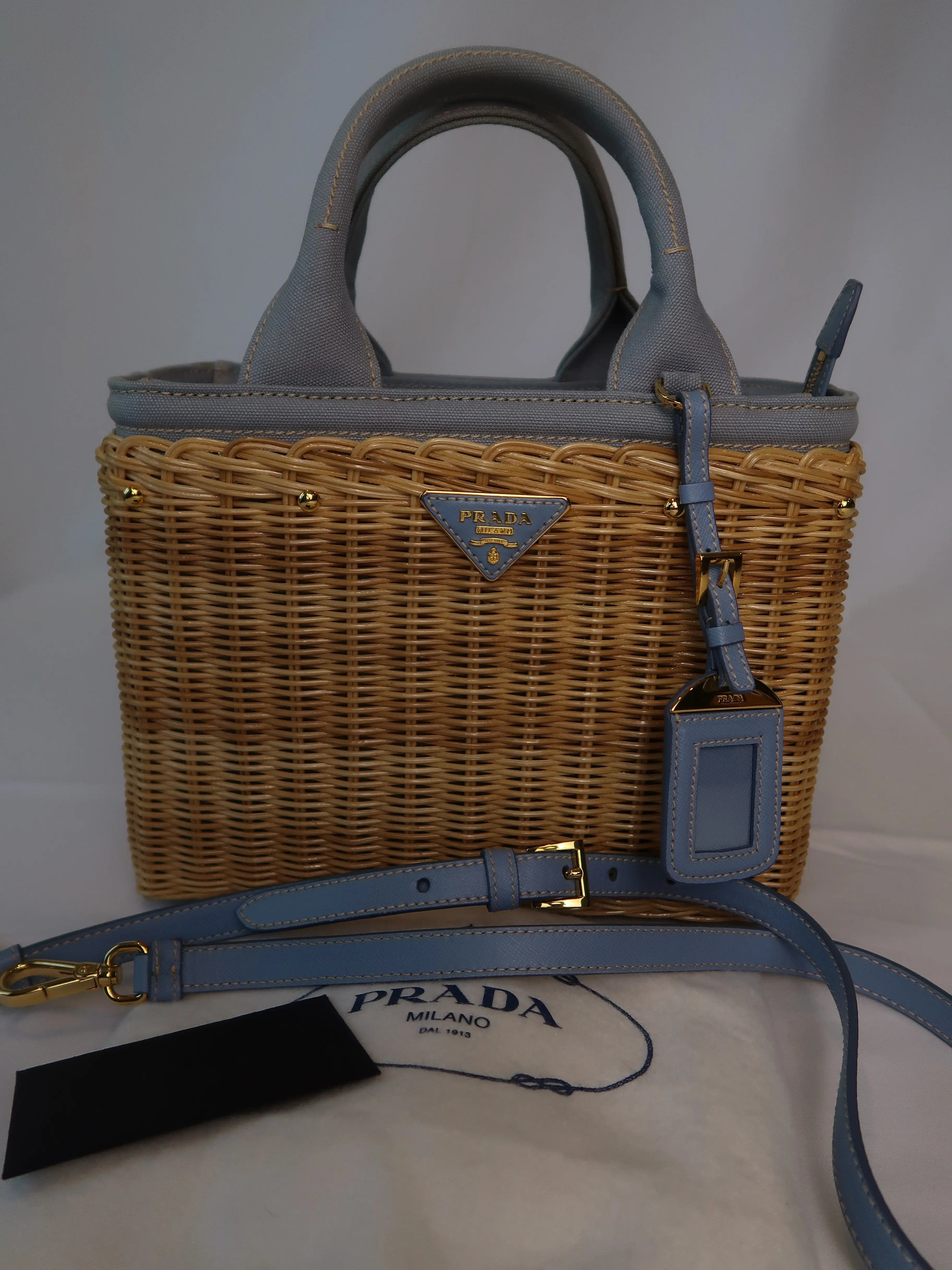 Pre-owned PRADA Rattan Top Handle Medium Wicker & Canvas Bag