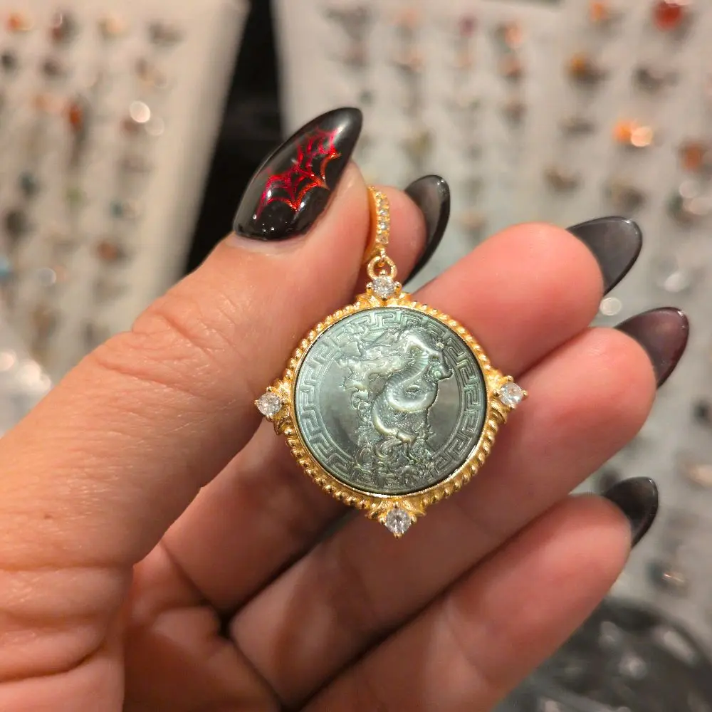 Dragon Black Golden Gems