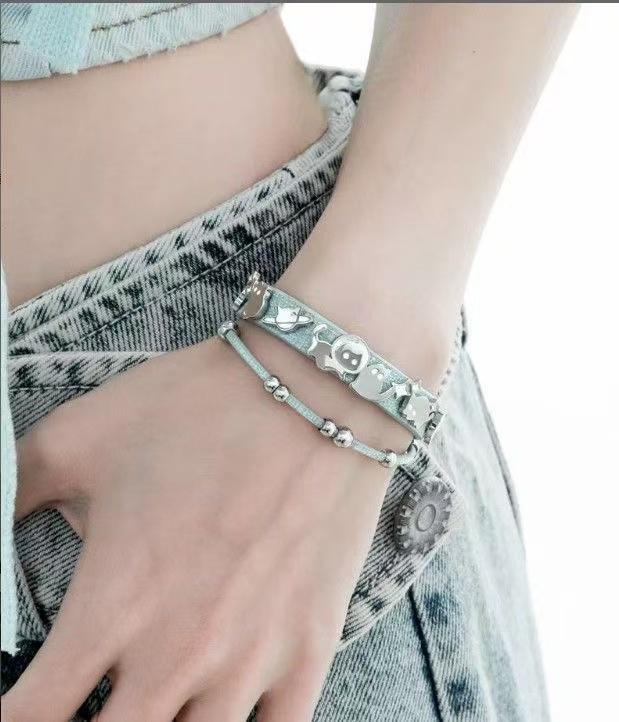 Y2K Cute Night Owl Cat Bracelet Sweet Cool Kitten Leather Bangle for Women Girls Unique Playful Jewelry Gift