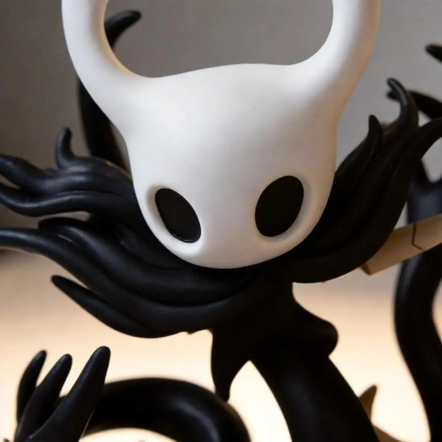 Anime Hollow Knight The Knight Figure 17cm Collectible Model Toy Statue Decoration Gift for Fans
