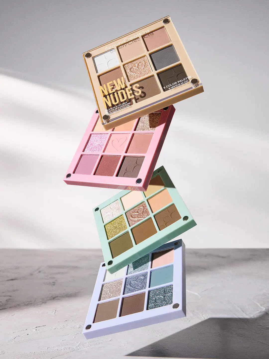 Magnetic Eyeshadow Palettes - Pearl, Smokey, Glitter, Shimmer Finishes, Ideal for Lid Makeup Application (Beauty & Personal Care Essential) Magnetic Eyeshadow Palettes - Pearl, Smokey, Glitter, Shimmer Finishes, Ideal for Lid Makeup Application (Beauty & Personal Care Essential)