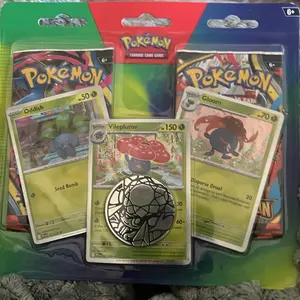 Pokemon Phantasmal Flames Blister Pack Featuring Oddish, Gloom, and Vile Plume