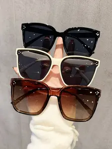 3 Pcs Large Frame Women's Summer Glasses, Vintage Decorative Style, Ideal for Beach Vacations, Fashion Accessory for Various, Trendy Casual Sunglasses