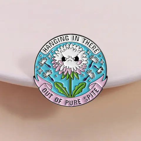 Hanging in There Out of Pure Spite Enamel Pin, Flower Brooch Pin, Fun Slogan Cartoon Brooch, Perfect for Clothes & Backpacks, Stress Relief & Contrast Cute Style, Brooch Pin Clip