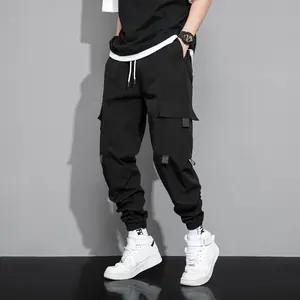 Men’s casual cargo pants with multiple pockets and a drawstring elastic waistband. Practical solid-color long pants that are skin-friendly and comfortable for everyday workouts and work. Cargo pants for home leisure—stock them year-round for all seasons.