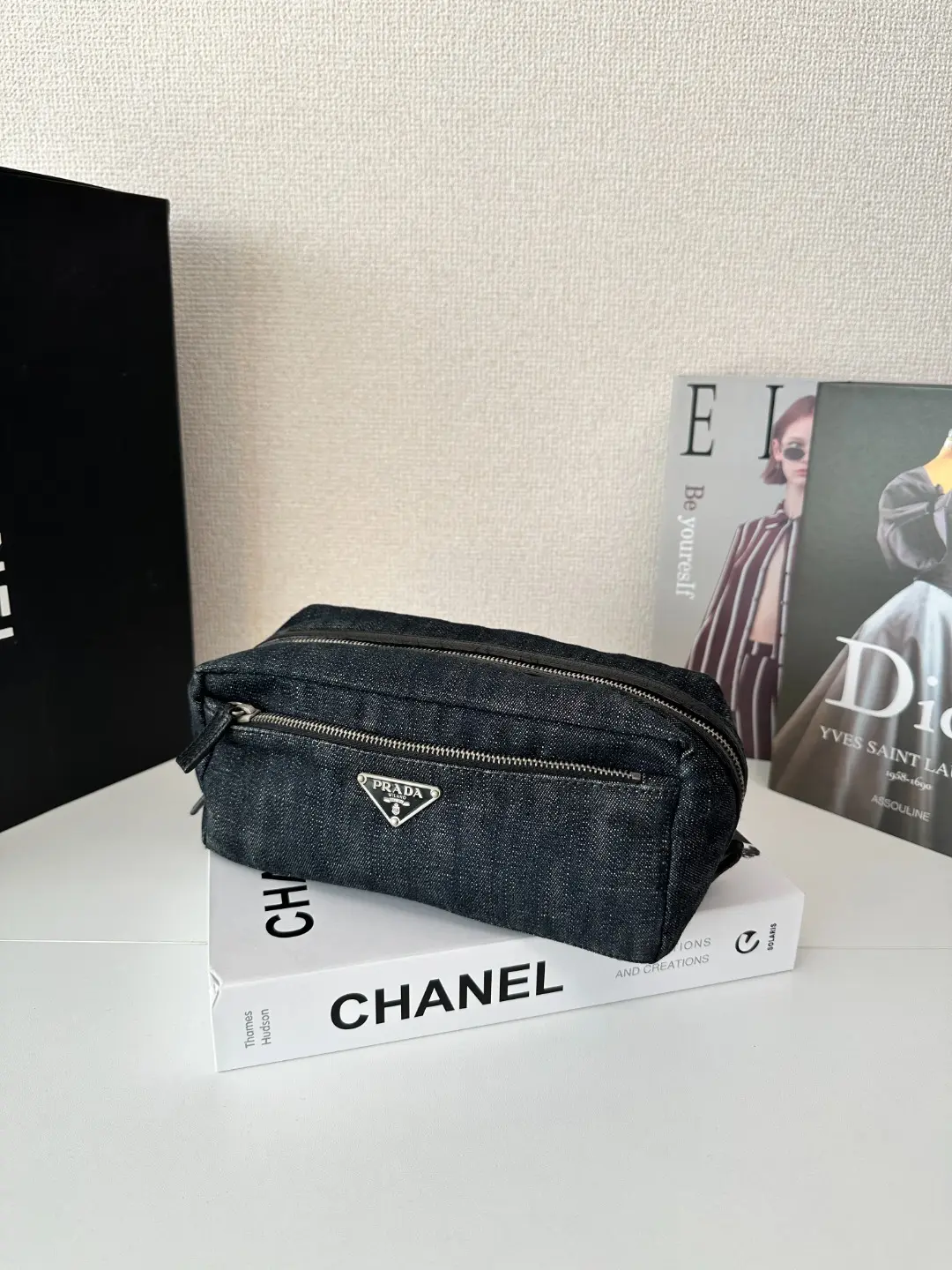 Pre-owned PRADA an shown pouch denim pouch