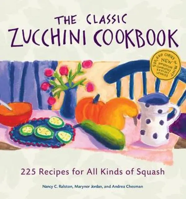 USED Book - The Classic Zucchini Cookbook: 225 Recipes for All Kinds of Squash by Ralston, Nancy C. (Paperback) - english