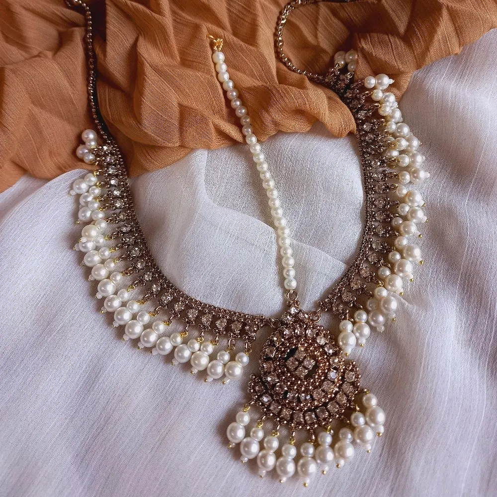 MathaPatti Adorned with Kundan Stones and Imitation Pearls, Decorative Headpiece, Gold and Silver Finish, Elegant Design for Any Occasion