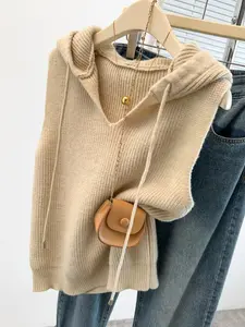 Hooded Knit Vest, Soft Fabric, Casual Style, Perfect for Spring and Fall Layering, Korean Gentle Look Top, Outer Vest