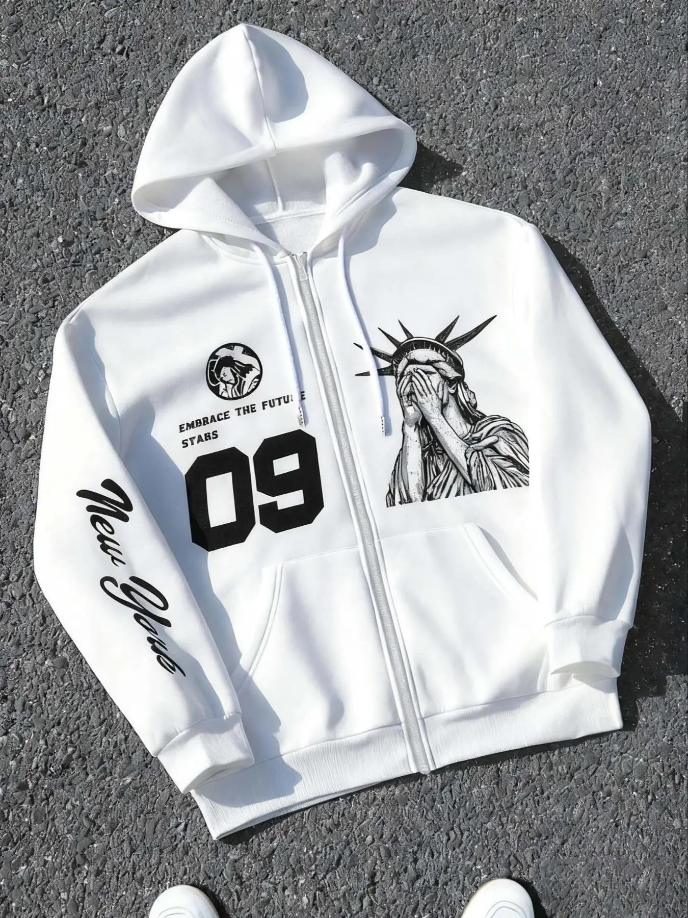 Trendy Unisex Hoodie with City Theme Print, Street Style Fitted Sweatshirt for Fall & Winter, Graphic Pattern Design