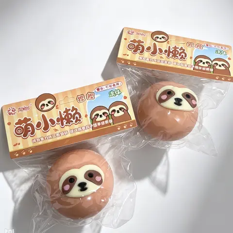 Cute Otter Fluid Squishy Fidget Toy, Sticky Skin Texture Stress Relief Squeeze Toy