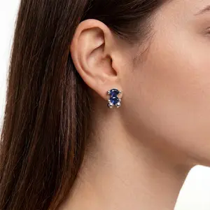 Cute multicolored bear-shaped cubic zirconia stud earrings for women. Hypoallergenic, 18K gold-plated copper. Exquisite, versatile, and petite—perfect for dates, commuting, dinners, or as a gift.