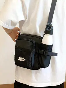 Lightweight messenger bag, leisure water bottle bag, shoulder bag, sports cycling small backpack, trendy and versatile, small and portable messenger bag for elementary school students to go out, single shoulder outdoor small backpack