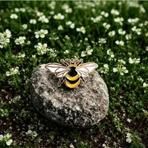 Bumblebee Enamel Pin - Unique Design with Enamel Finish, Ideal for Nature Lovers and Spring Gifts