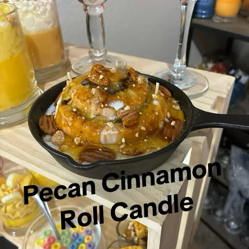 Pecan cinnamon roll candle is so adorable smells soapy